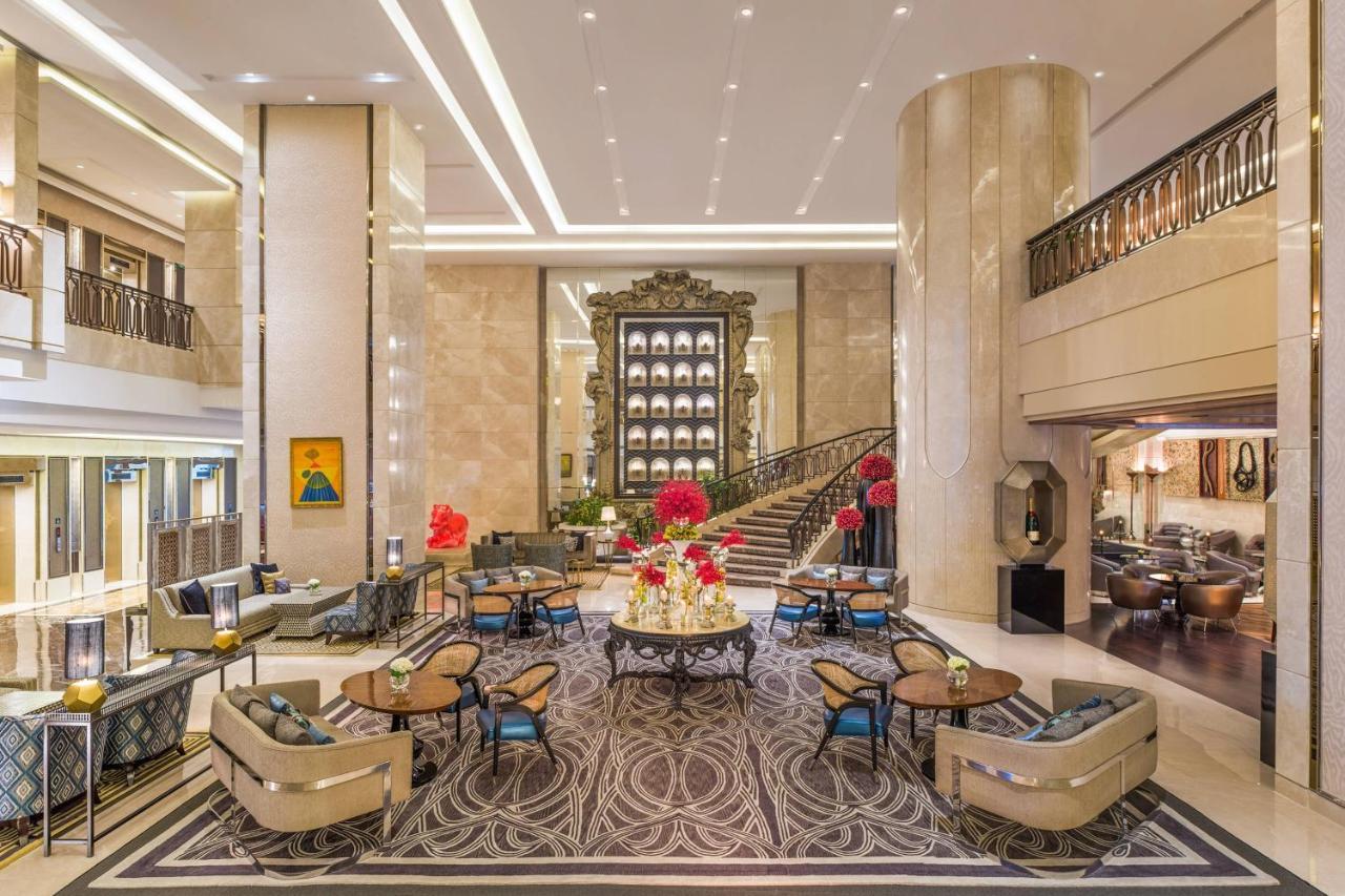 圣瑞吉孟买酒店 外观 照片 The lobby of the hotel