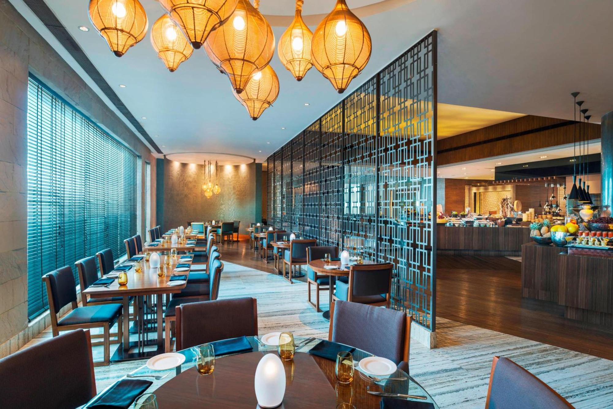 圣瑞吉孟买酒店 外观 照片 The restaurant
