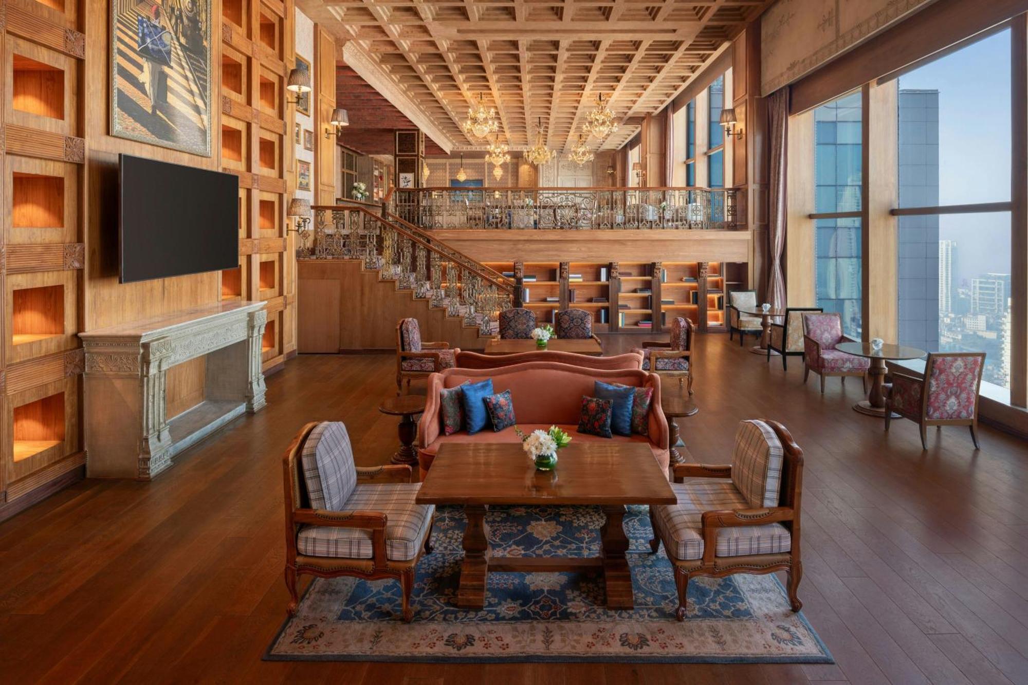 圣瑞吉孟买酒店 外观 照片 The Lounge at the 36th floor